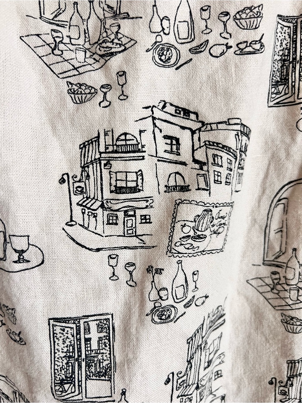 Abercrombie & Fitch Cream Tank Top with Black Sketch Print - Picture 2 of 3
